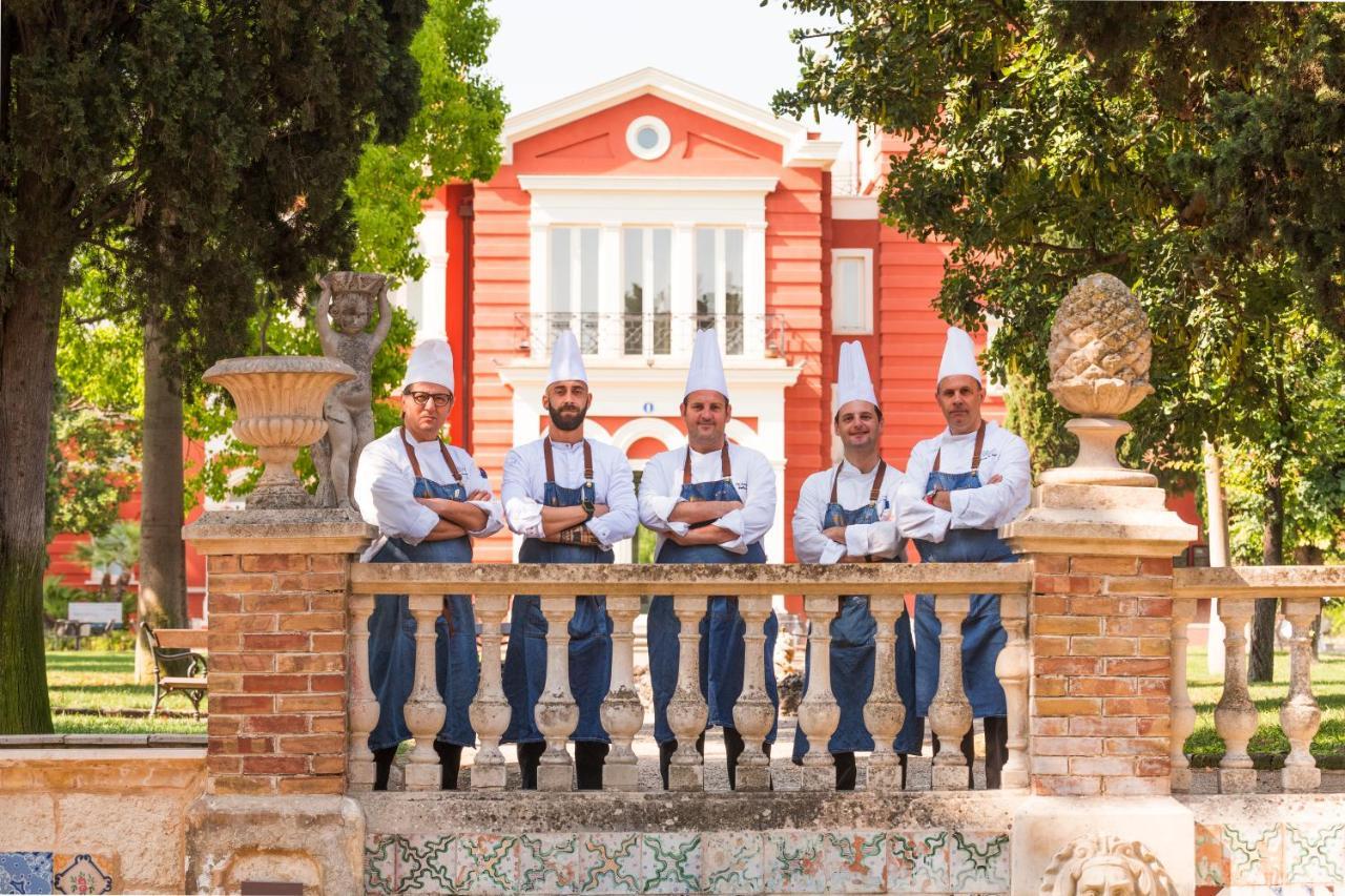 Mercure Villa Romanazzi Carducci Bari Exterior foto